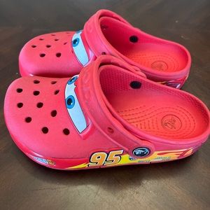 Pixar Disney lightning McQueen lights up crocs rare size 1